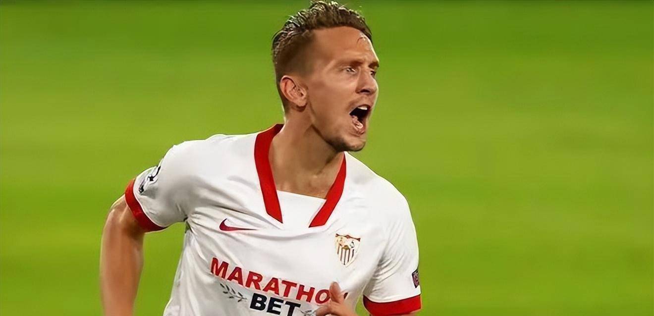 虎扑体育-莱万多夫斯基连续十场比赛得分超过关键助攻，G2挑战极限！的简单介绍